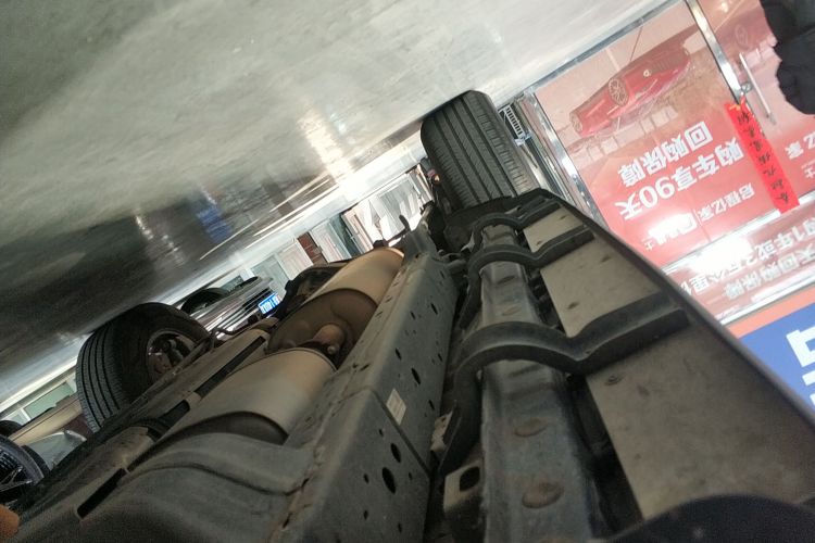 坦克300 2024款 2.0T 征服者局部细节9001