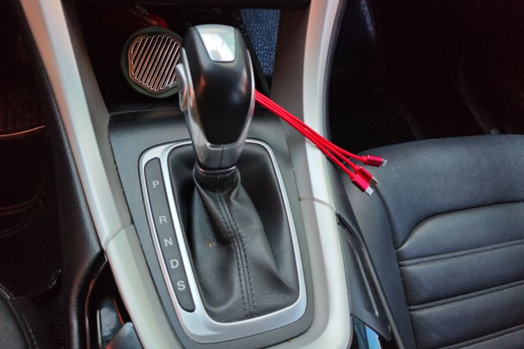 福特 蒙迪欧 2013款 1.5L GTDi180时尚型中控内饰18