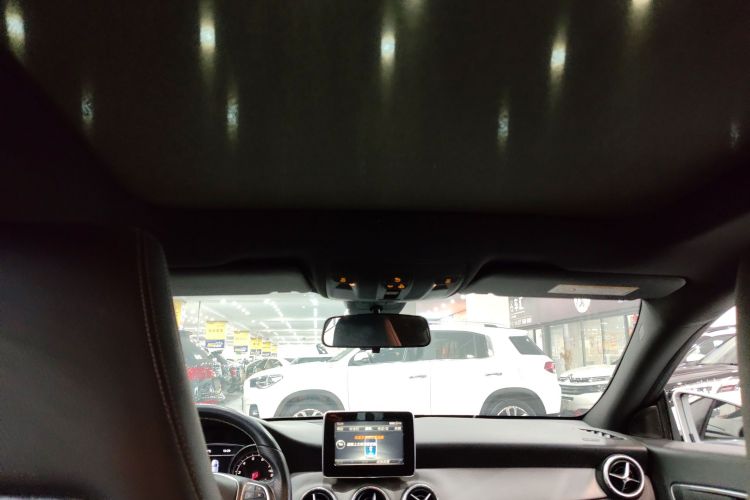 奔驰CLA 2016款 改款 CLA 200 动感型局部细节22