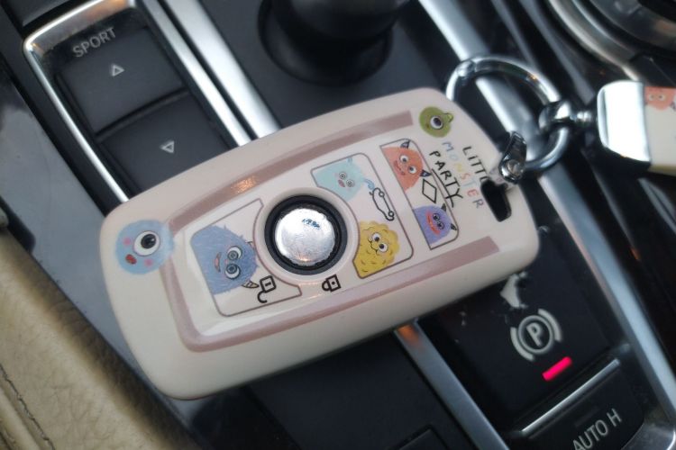 宝马5系 2013款 525Li 豪华型中控内饰7001