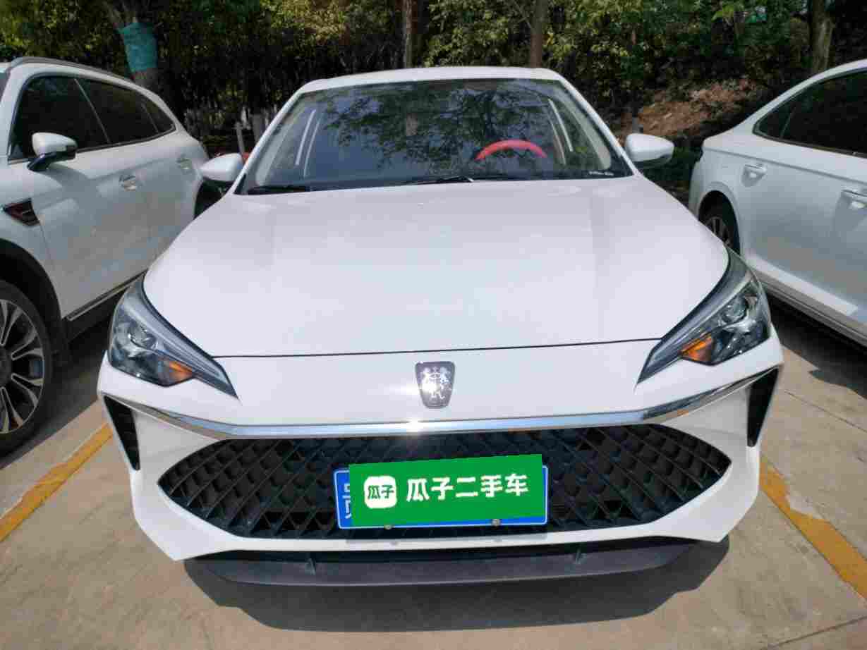 曲靖二手荣威i52023款，花小钱买台大车有排面？
