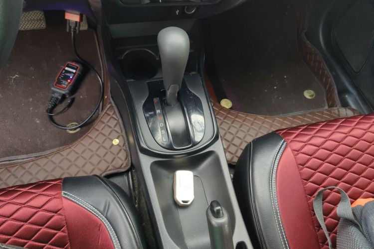 本田 锋范 2017款 1.5L CVT精英版中控内饰18