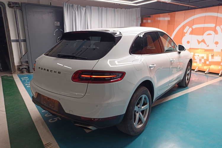 保时捷 2016款 Macan 2.0T车身外观7