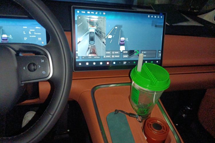 零跑汽车 零跑C16 2026款 纯电 630激光雷达智尊版 5座中控内饰16