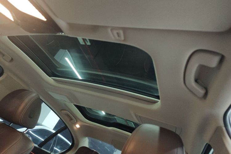 宝马5系 2018款 改款 530Li 领先型 豪华套装中控内饰22