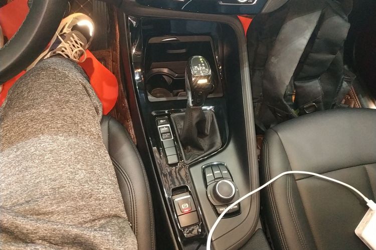 宝马X1 2018款 sDrive20Li 领先型中控内饰18