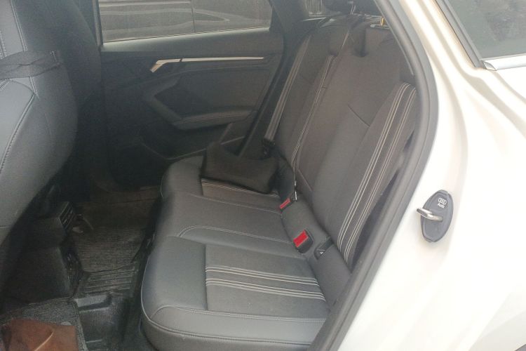 奥迪A3 2021款 A3L Limousine 35 TFSI 时尚运动型中控内饰7004