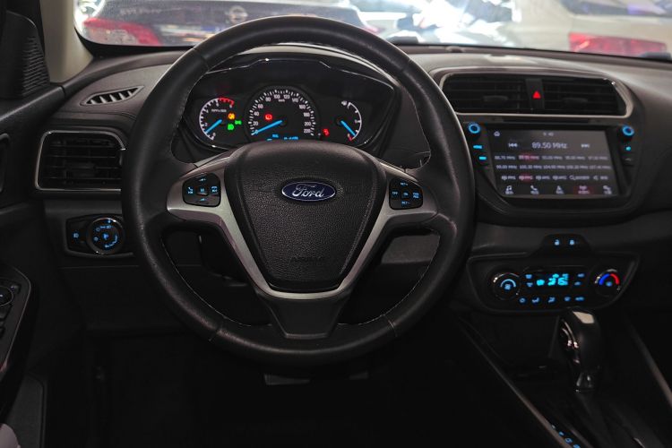 福特 福睿斯 2017款 幸福版 1.5L 自动时尚型局部细节13