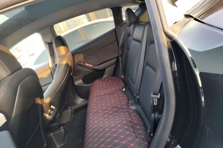 特斯拉 Model Y 2021款 标准续航后驱版中控内饰21