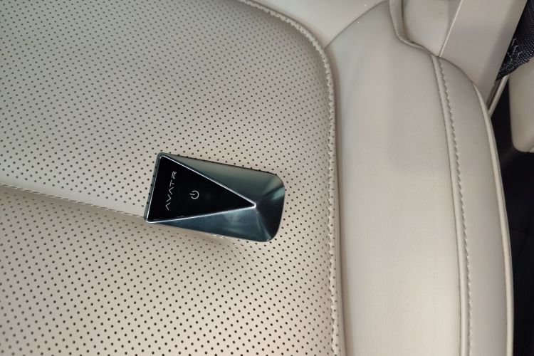 阿维塔12 2025款 Ultra增程版中控内饰7001