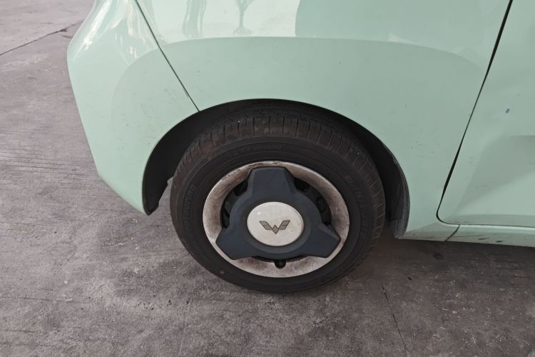 五菱汽车 宏光MINIEV 2021款 马卡龙臻享款 磷酸铁锂车身外观6007