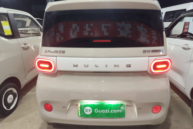 五菱汽车 宏光MINIEV 2024款 第三代 215km 青春版车身外观6