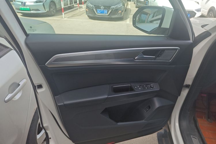 大众 途昂 2019款 330TSI 两驱豪华版 国VI中控内饰47