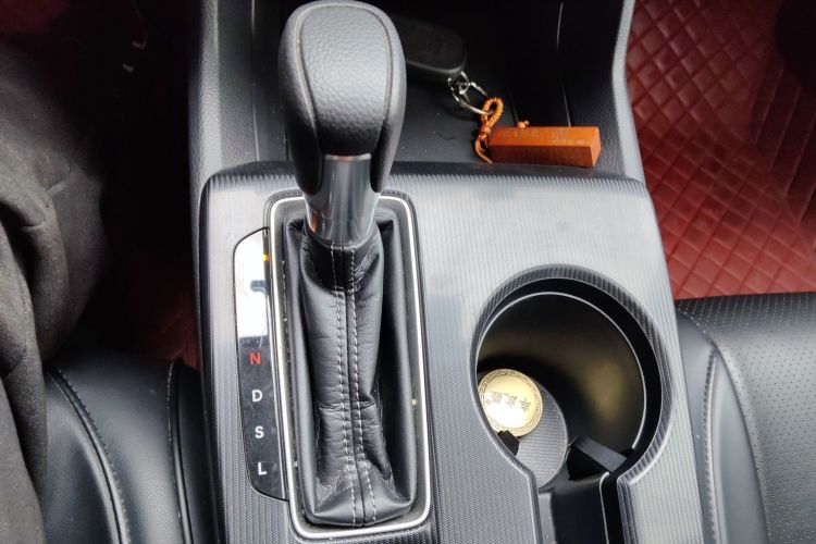 本田 思域 2022款 240TURBO CVT劲动版中控内饰18