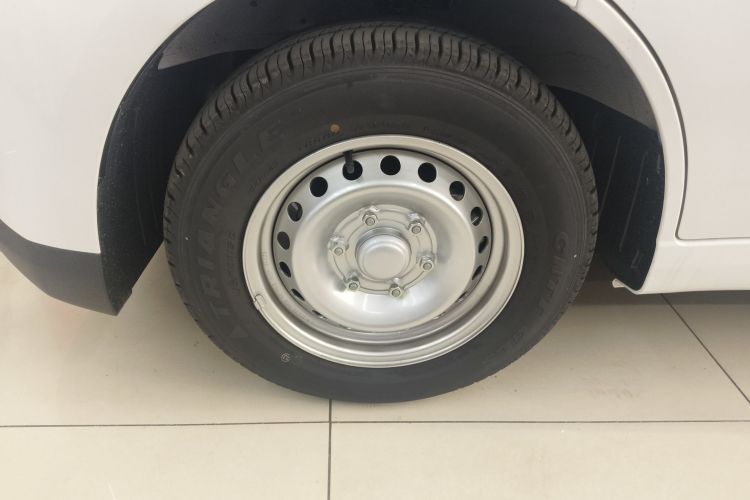 五菱汽车 五菱扬光 2025款 310KM 客车版宁德时代定制版车身外观6007