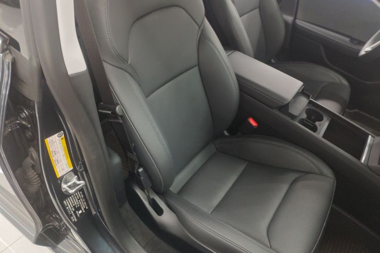 特斯拉 Model 3 2025款 后轮驱动版局部细节41