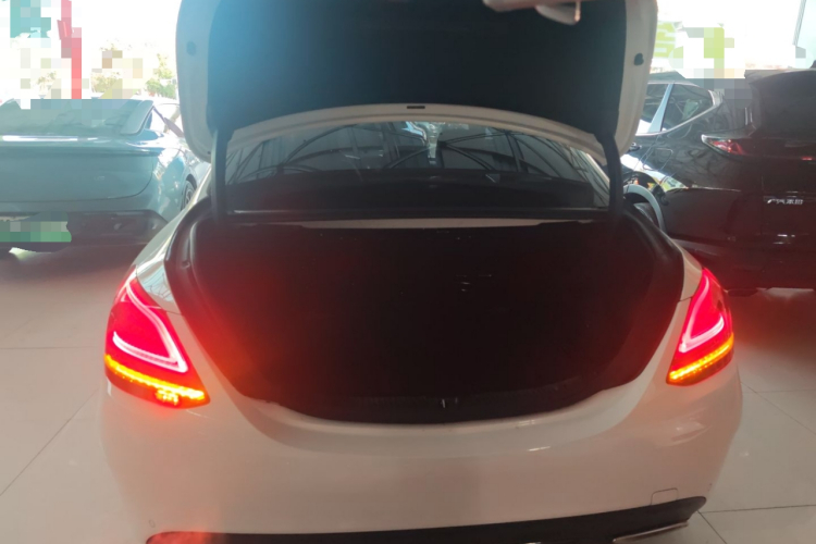 奔驰C级 2021款 C 260 星耀臻藏版机舱底盘23