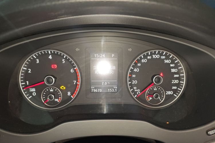 大众 速腾 2014款 改款 1.4TSI 自动豪华型中控内饰14