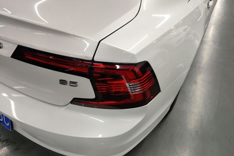 沃尔沃S90 2021款 B5 智远豪华版车身外观9