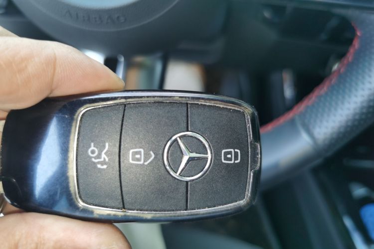 奔驰A级 2023款 A 200 L 时尚型中控内饰7001