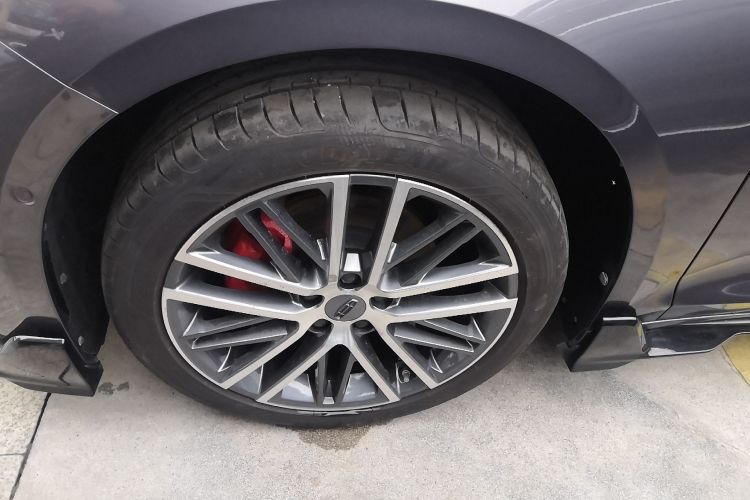 吉利汽车 星瑞 2024款 2.0TD 霄汉版车身外观6007