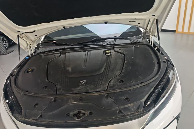 比亚迪 汉 2023款 EV 冠军版 506KM前驱尊贵型机舱底盘24