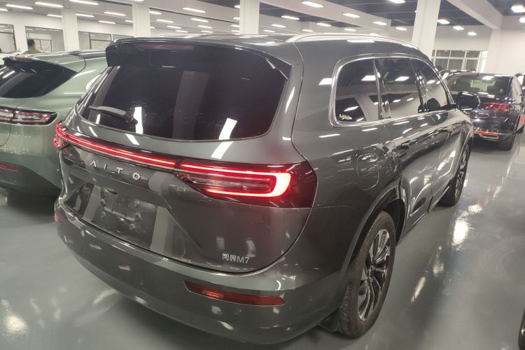 鸿蒙智行 问界M7 2024款 1.5T 后驱Plus版 5座车身外观7