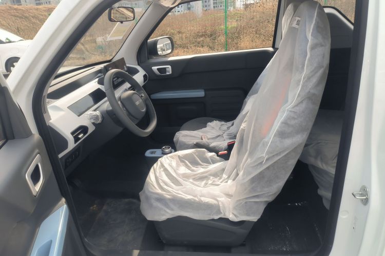 吉利银河 2024款 熊猫mini 200km 耐力熊中控内饰19