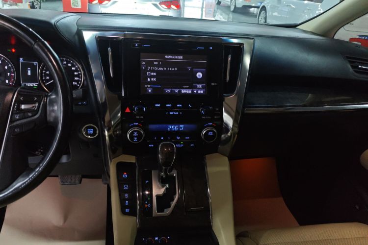 丰田 埃尔法 2018款 改款 3.5L 尊贵版中控内饰16