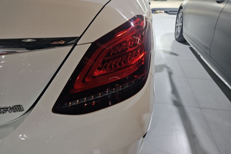 奔驰C级 2019款 改款 C 260 L 运动版车身外观6006