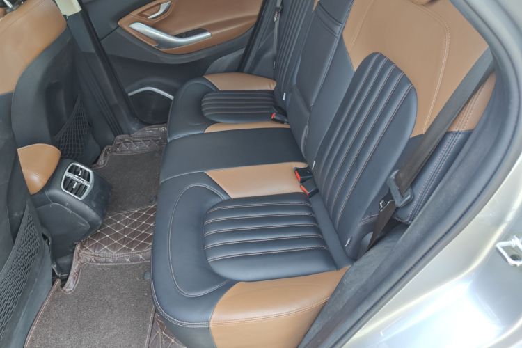 东南DX7 2015款 1.5T 自动豪华型中控内饰21