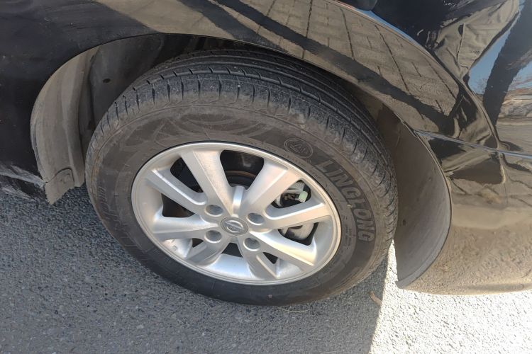 日产 轩逸 2019款 经典 1.6XE+ CVT智联领先版车身外观6007