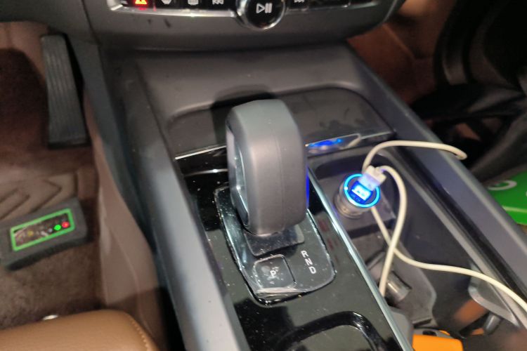 沃尔沃XC60 2024款 B5 四驱智逸豪华版中控内饰18