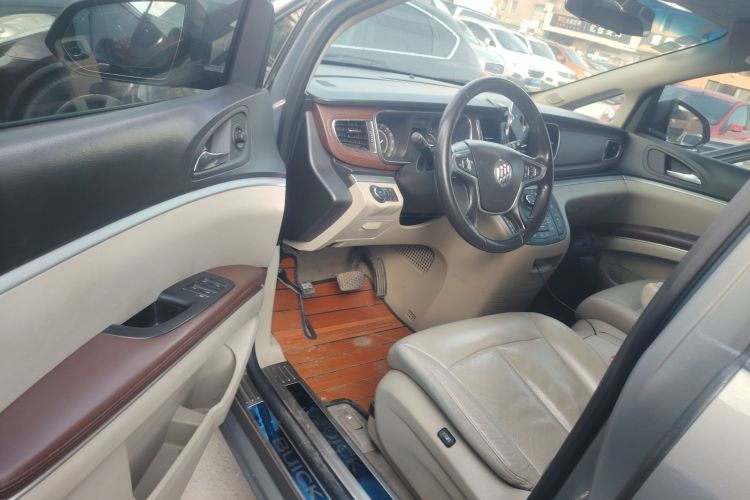 别克GL8 2018款 28T 豪华型 国VI中控内饰20