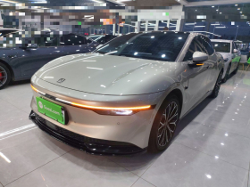 极氪007 2024款 后驱增强版 100kWh