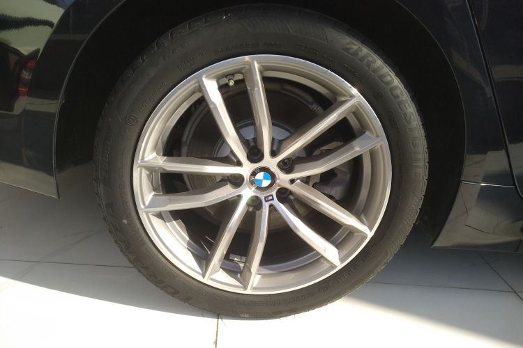 宝马5系 2020款 525Li M运动套装车身外观6008