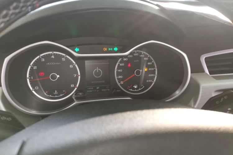 吉利汽车 博越 2018款 1.8TD 自动两驱智雅型中控内饰14