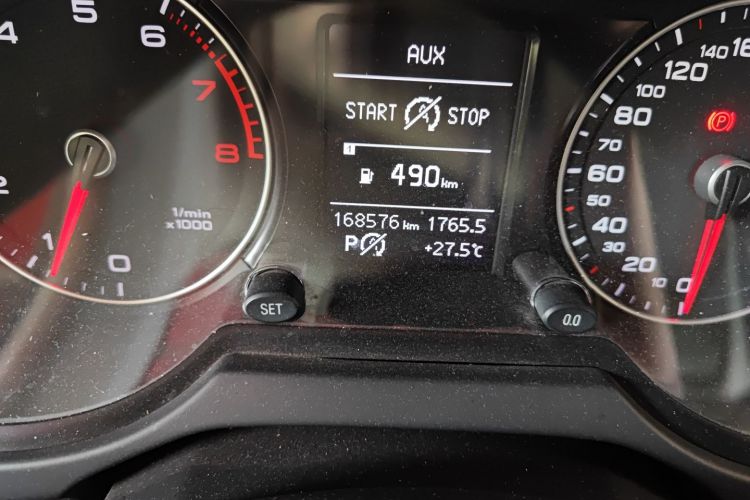 奥迪Q5 2015款 40 TFSI 进取型中控内饰15