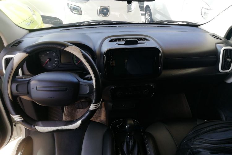 荣威 科莱威CLEVER 2022款 311km元气啵啵版中控内饰12