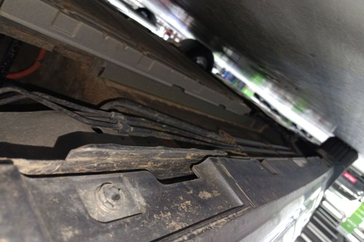 比亚迪 秦PLUS 2024款 荣耀版 DM-i 55KM领先型局部细节9002