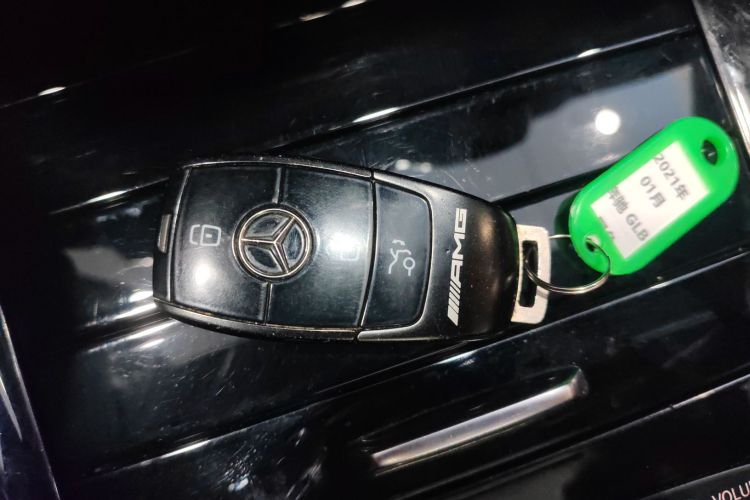 奔驰GLB AMG 2021款 AMG GLB 35 4MATIC中控内饰11