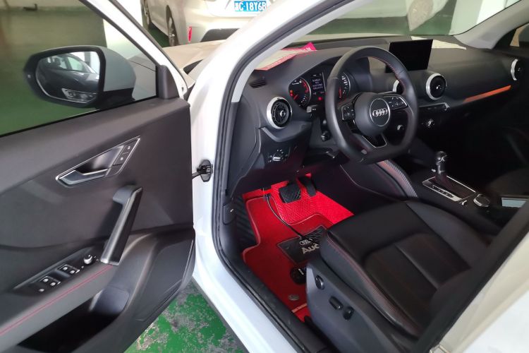 奥迪Q2L 2022款 35 TFSI 进取动感型中控内饰20
