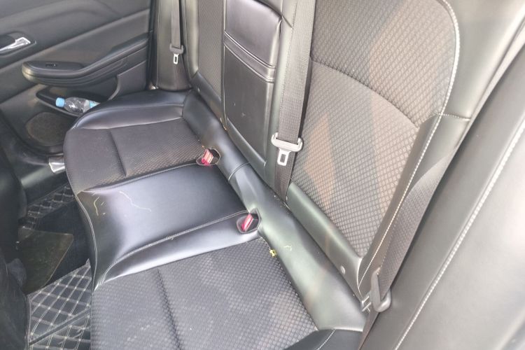 雪佛兰 迈锐宝 2013款 1.6T 自动舒适版中控内饰21