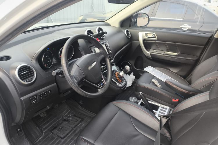 哈弗H6 2016款 升级版 1.5T 手动两驱都市型中控内饰7003