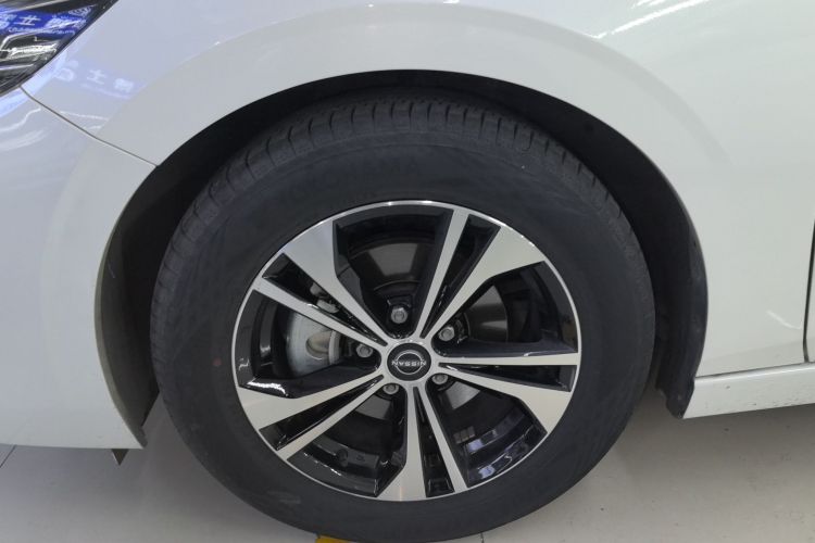 日产 轩逸 2023款 1.6L CVT悦享版车身外观6002