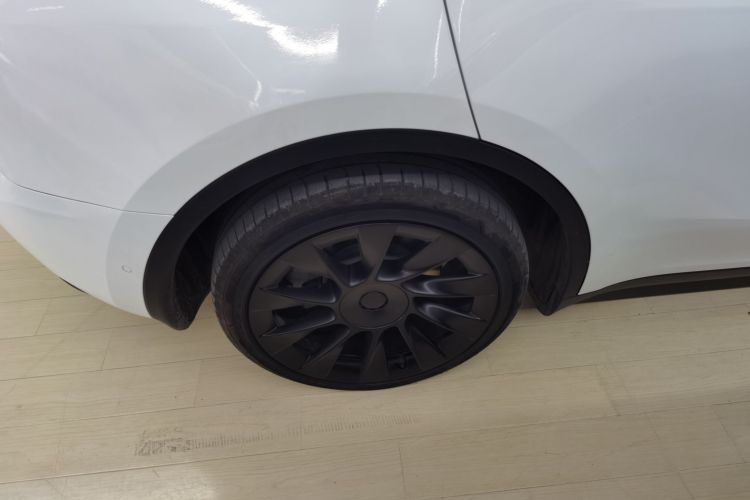 特斯拉 Model Y 2022款 长续航全轮驱动版车身外观6008