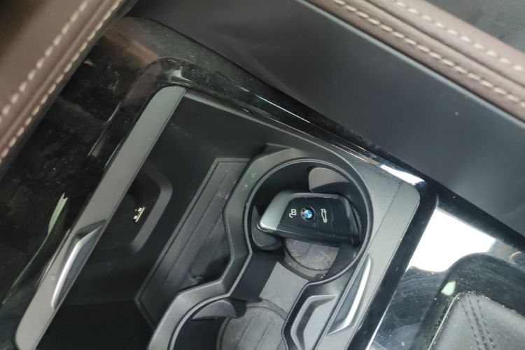 宝马X1 2020款 sDrive20Li 尊享型中控内饰7001