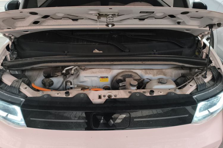 五菱汽车 宏光MINIEV 2022款 马卡龙时尚款 三元锂机舱底盘24