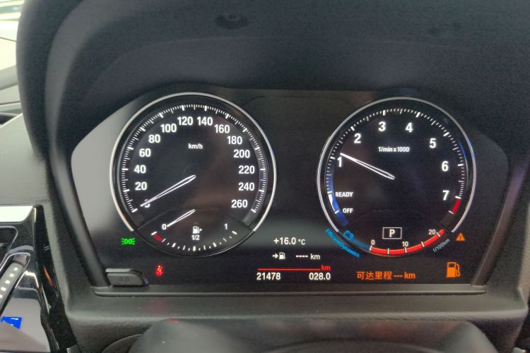 宝马1系 2023款 120i M运动曜夜版中控内饰14