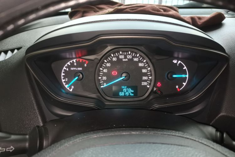 福特 福睿斯 2017款 改款 1.5L 手动舒适型局部细节14